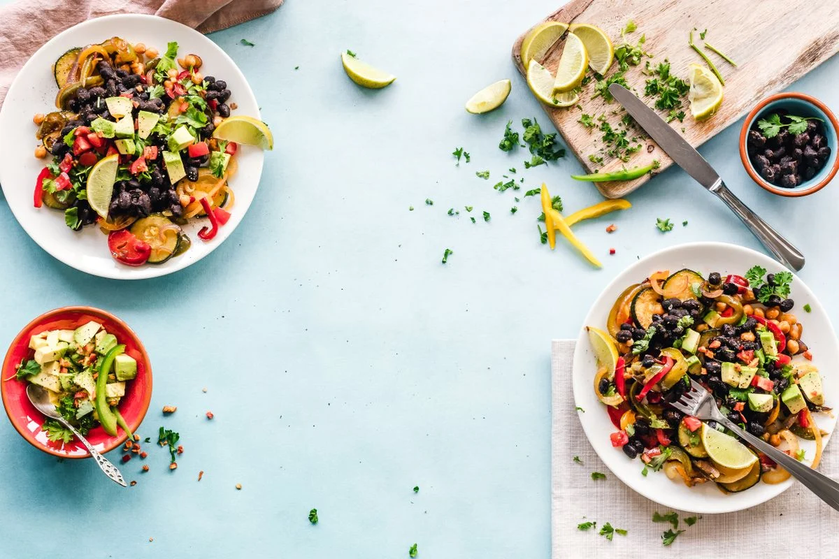 Colorful healthy plate with vegetables, legumes, and whole grains for diabetes diet