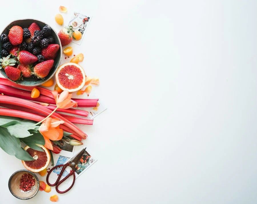 A weekly meal plan layout for insulin resistance showing day-by-day breakfast, lunch, dinner, and snack options — a practical 7-day guide